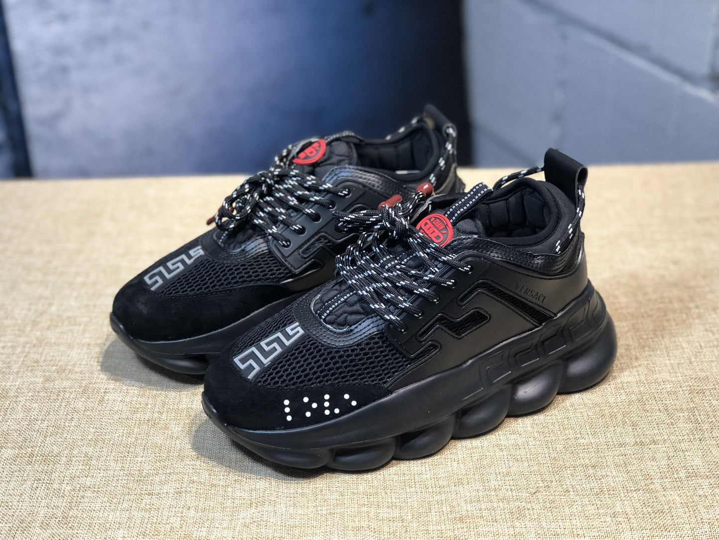 Versace Chain Reaction "Black Red"