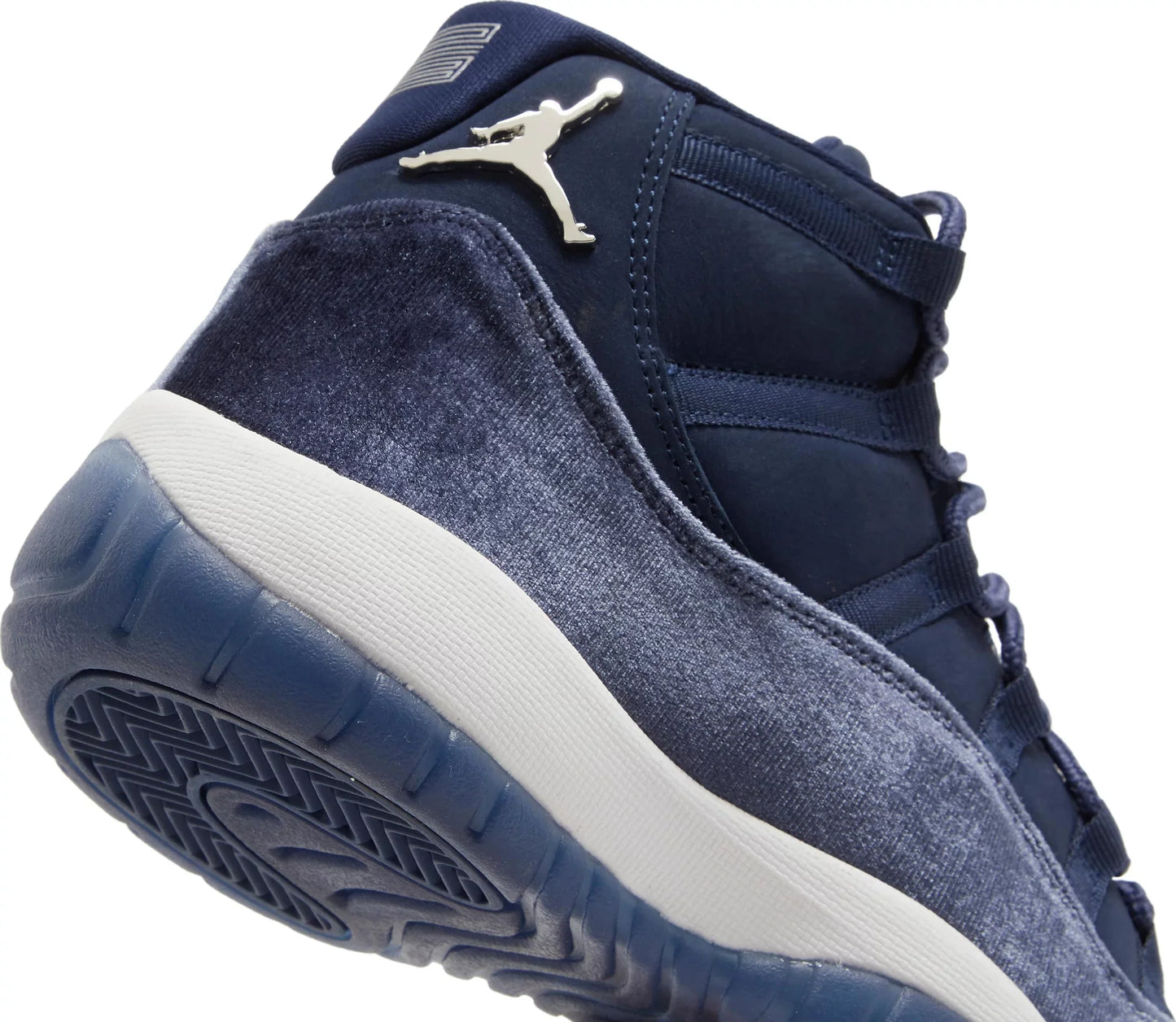 Air Jordan 11 Retro 'Midnight Navy Velvet'