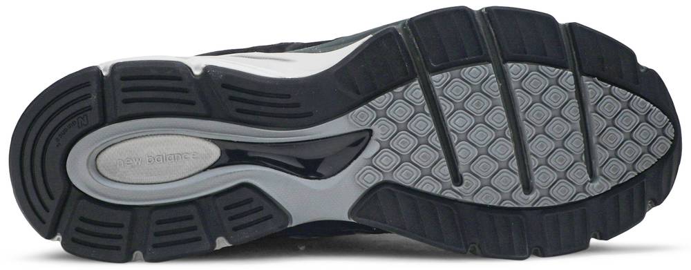 990v4 'Black Silver'