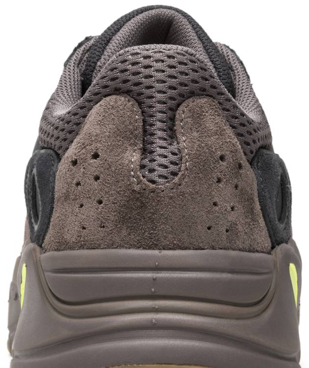 Yeezy Boost 700 'Mauve'
