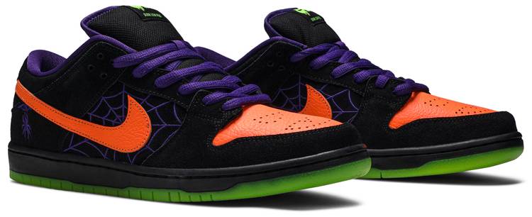 Dunk Low SB 'Night of Mischief'