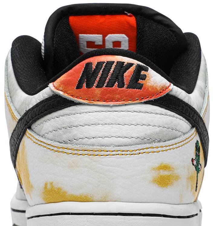 Dunk SB Low 'Tie-Dye Raygun - White'