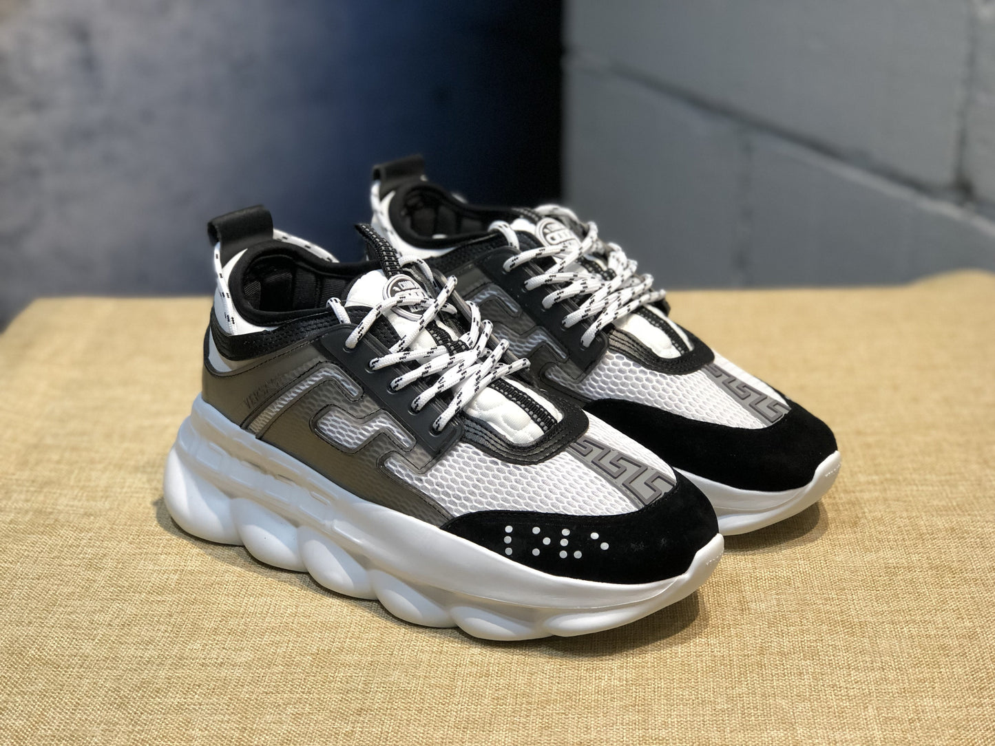 Versace Chain Reaction