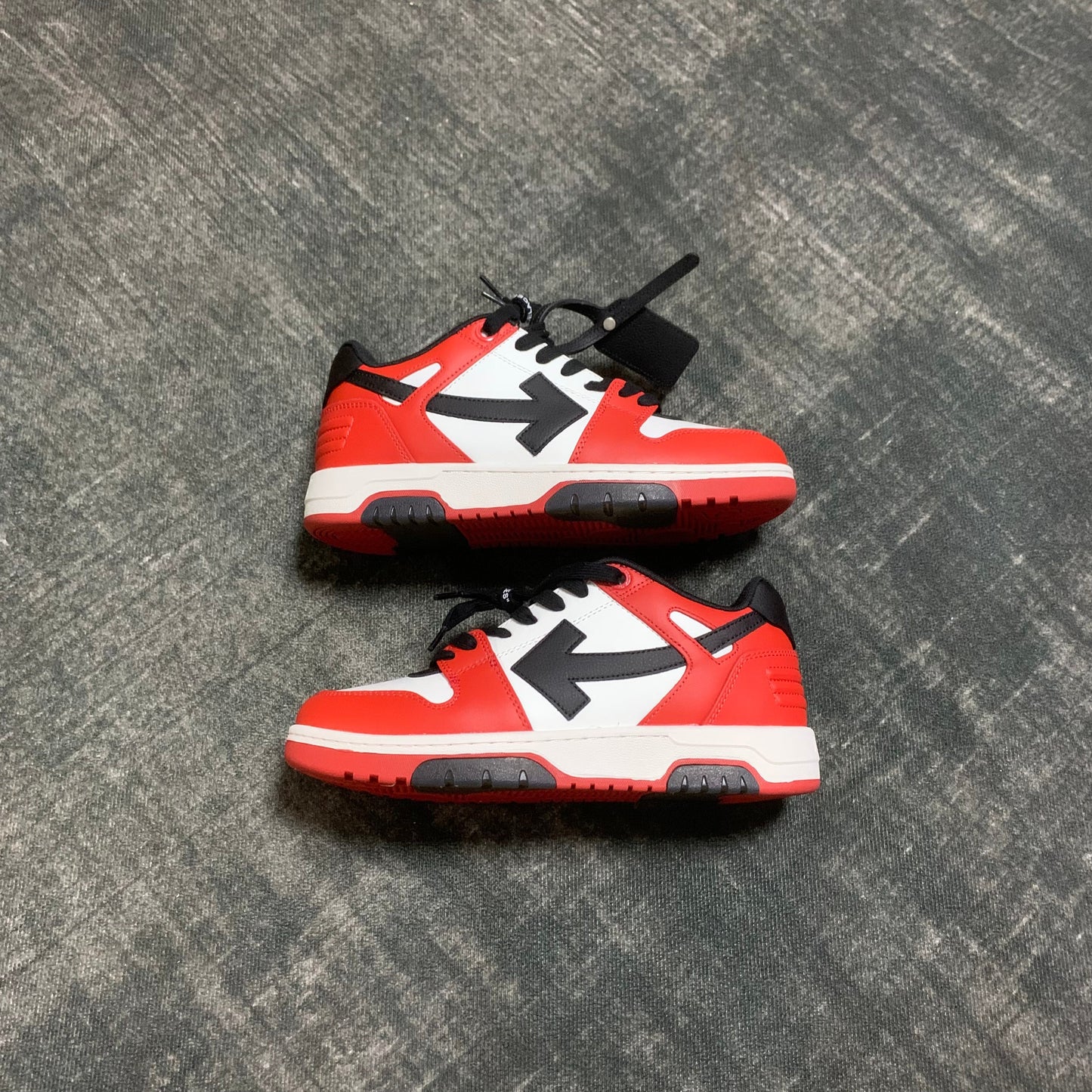 Off-White Out of Office Low 'Red White Black' Leather Zip Tie