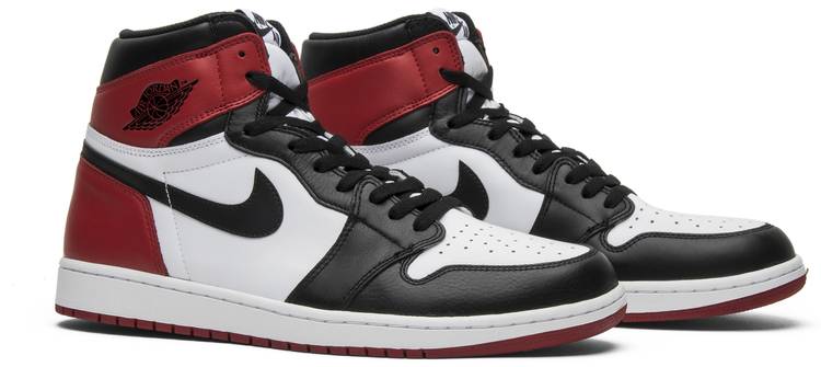 Air Jordan 1 Retro High OG 'Black Toe' 2016