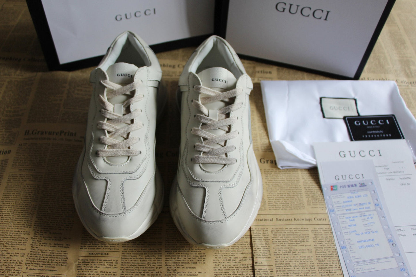 Gucci Rhyton / WHITE LEATHER SNEAKER