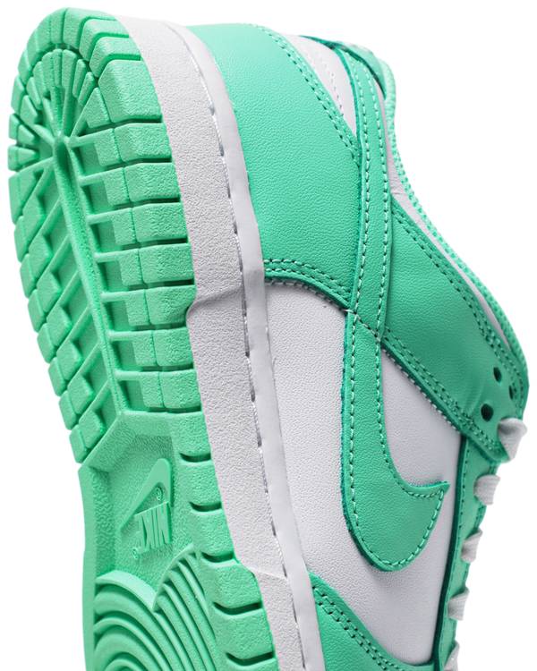 Wmns Dunk Low 'Green Glow'