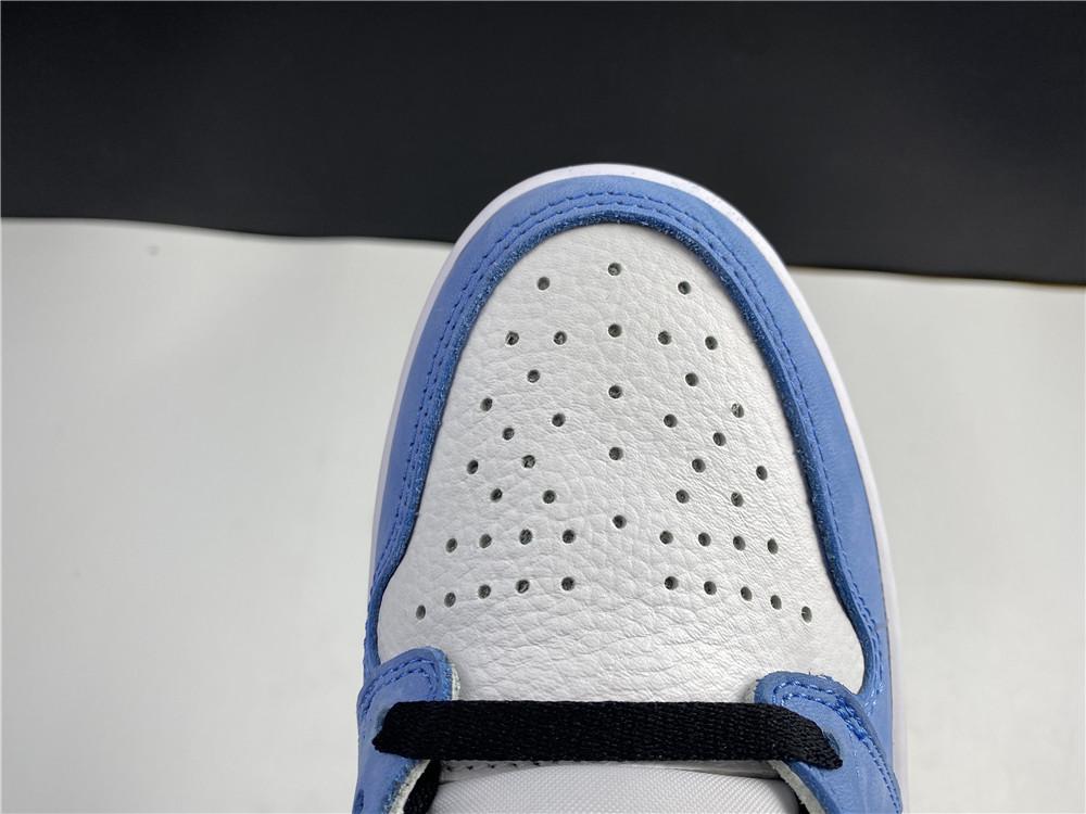 Air Jordan 1 Retro High OG 'University Blue'