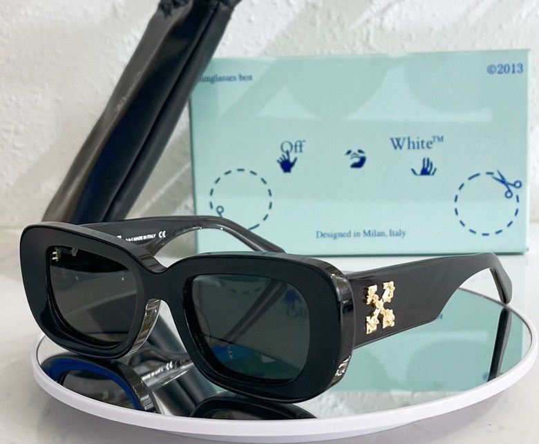 Off-White Carrara 50MM Oval Sunglasses Black