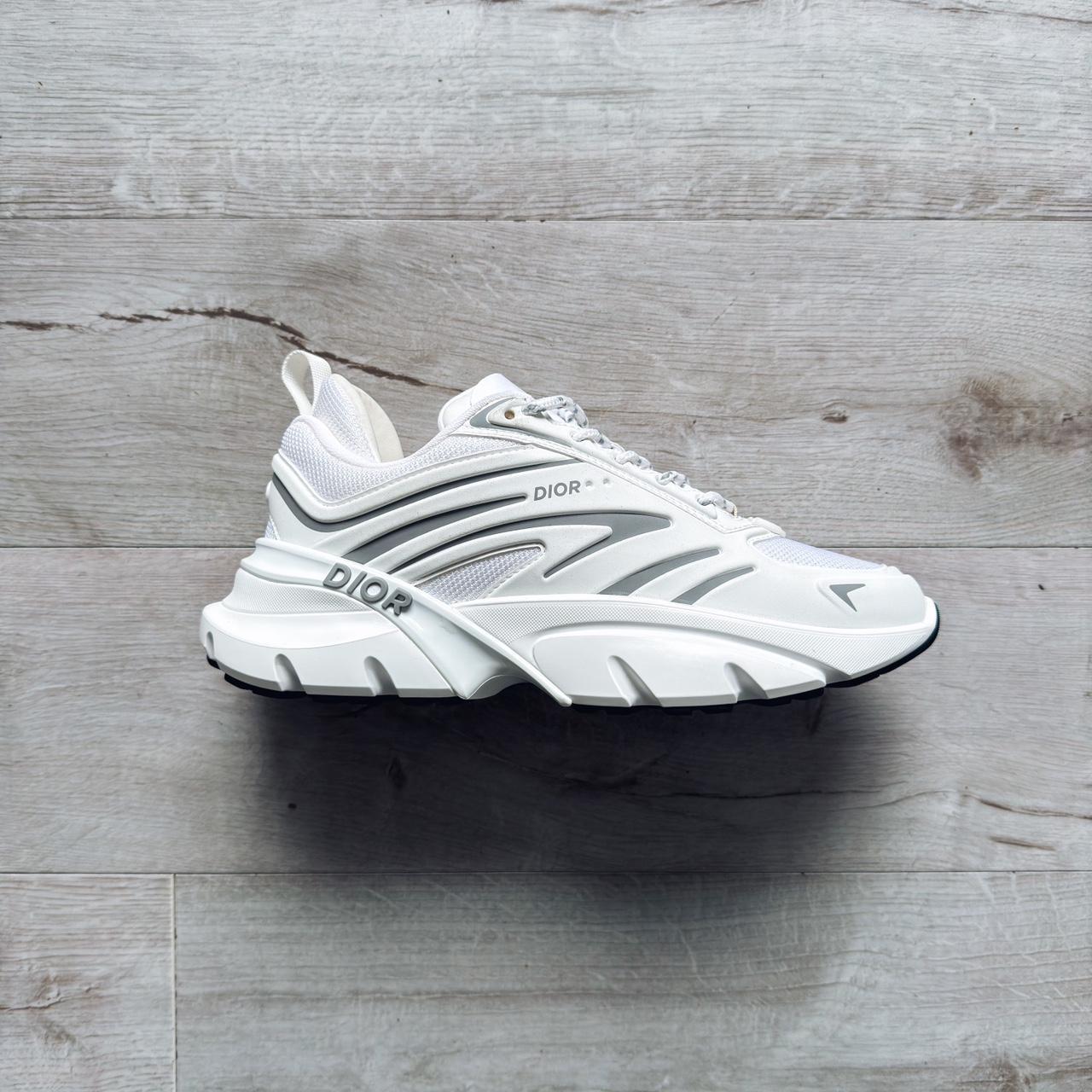 Dior B32 'White'