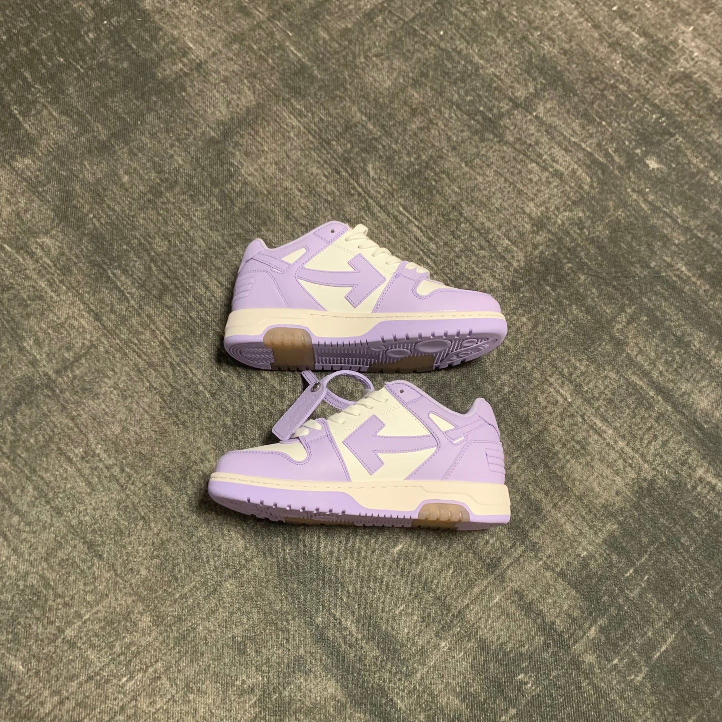 Off-White Out of Office White Lila