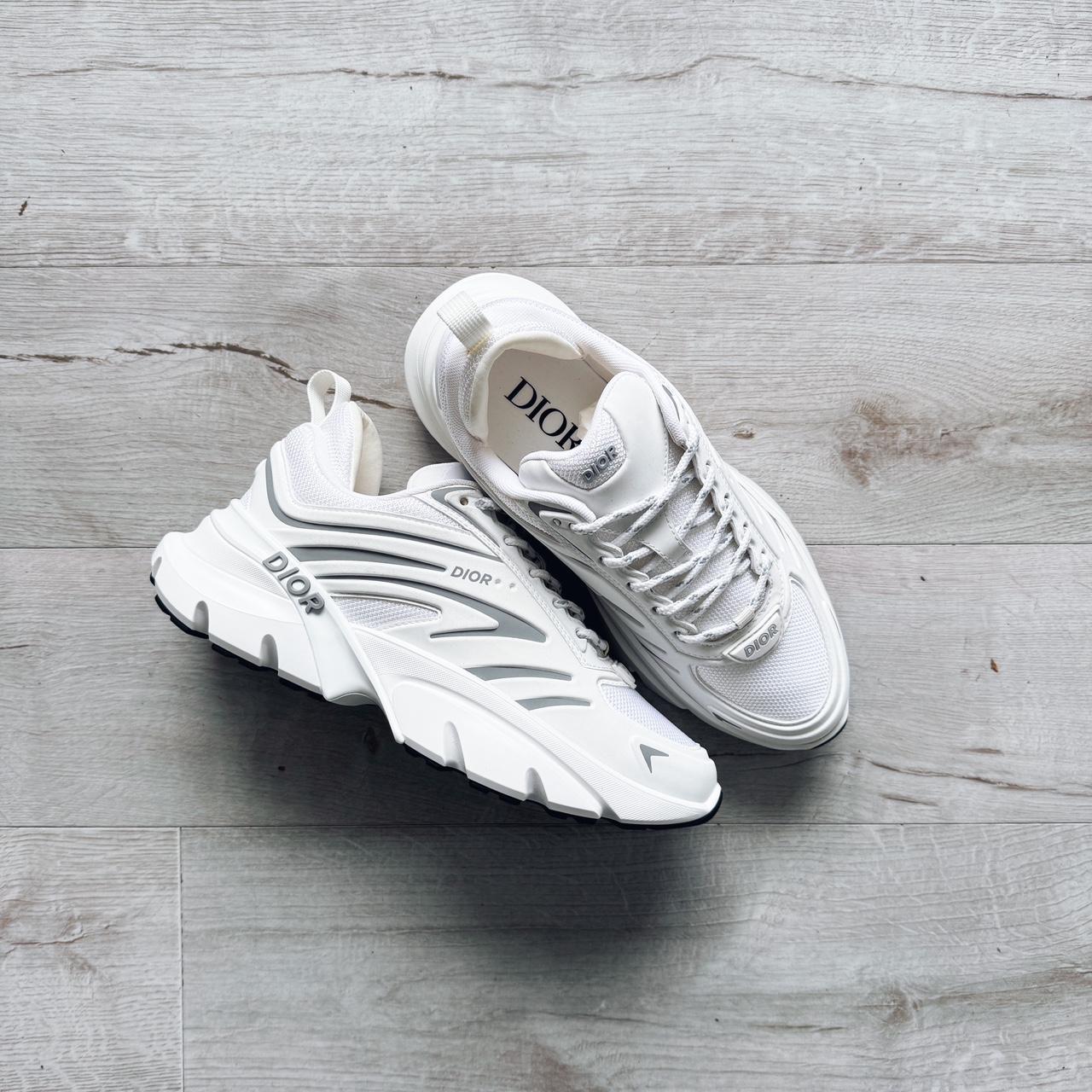 Dior B32 'White'