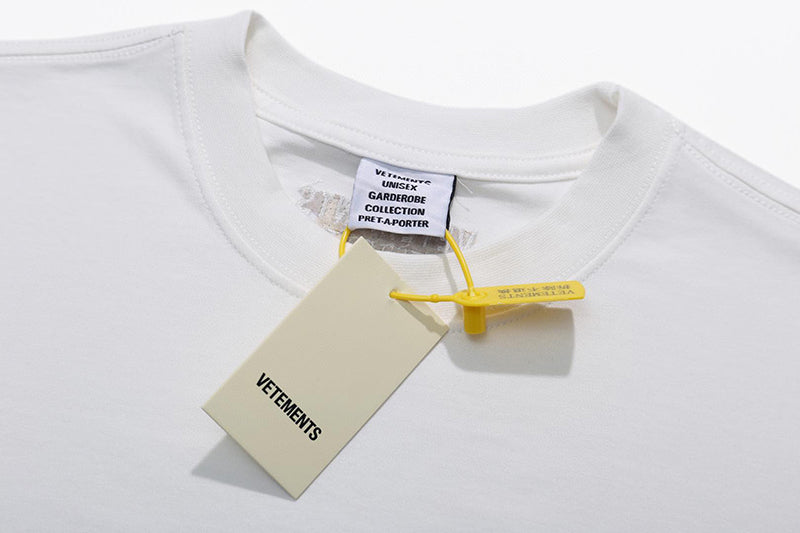 VETEMENTS No Posts Yet T-shirt | White