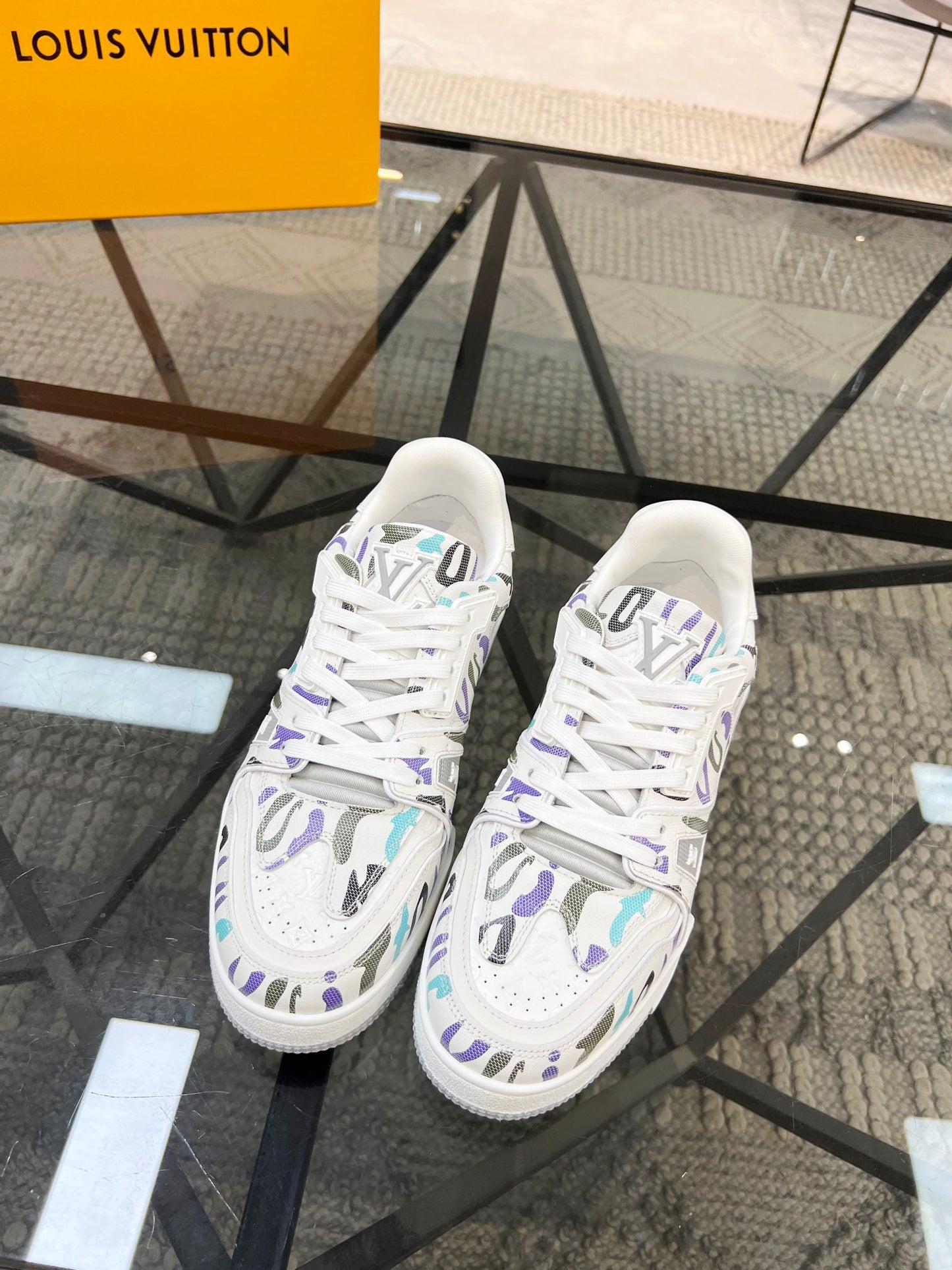 Louis Vuitton x Yayoi Kusama LV Trainer White Zebra