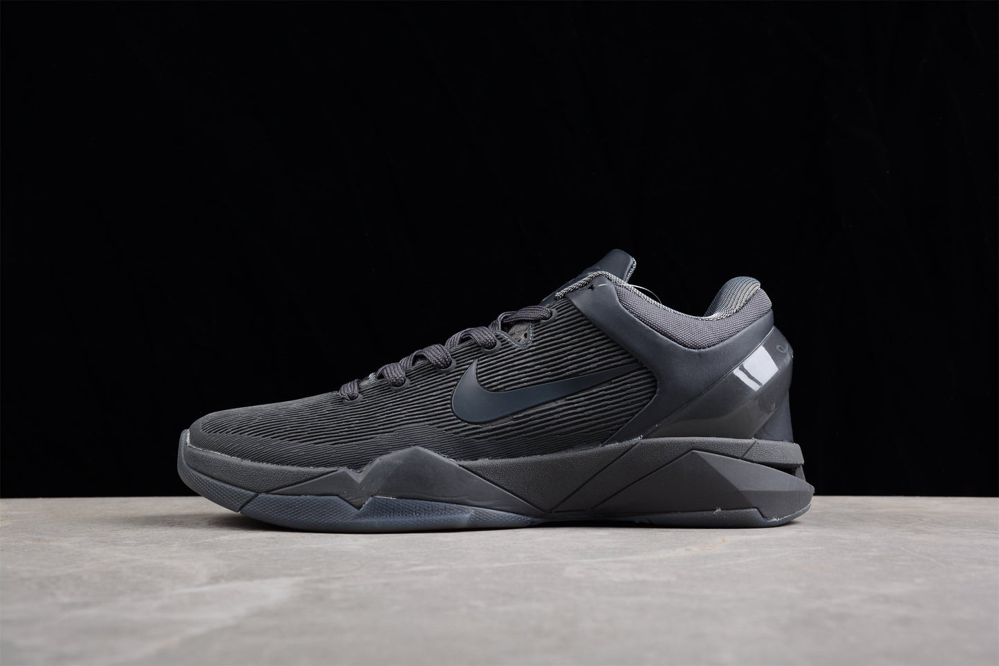 Nike Kobe 7 Black Mamba Collection Fade to Black