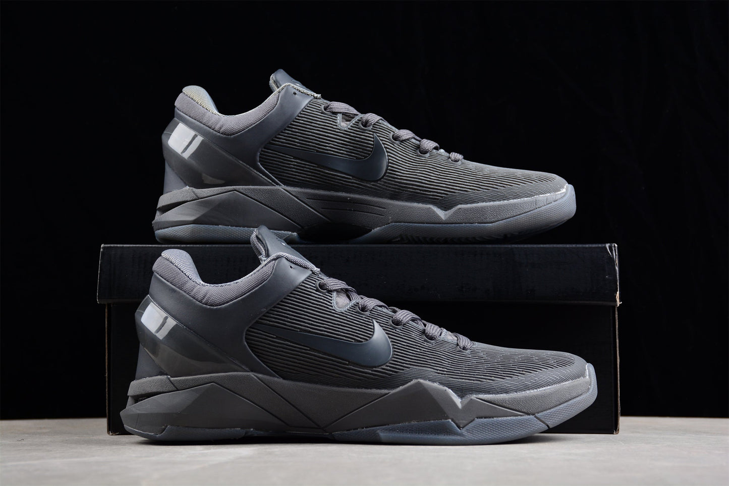 Nike Kobe 7 Black Mamba Collection Fade to Black