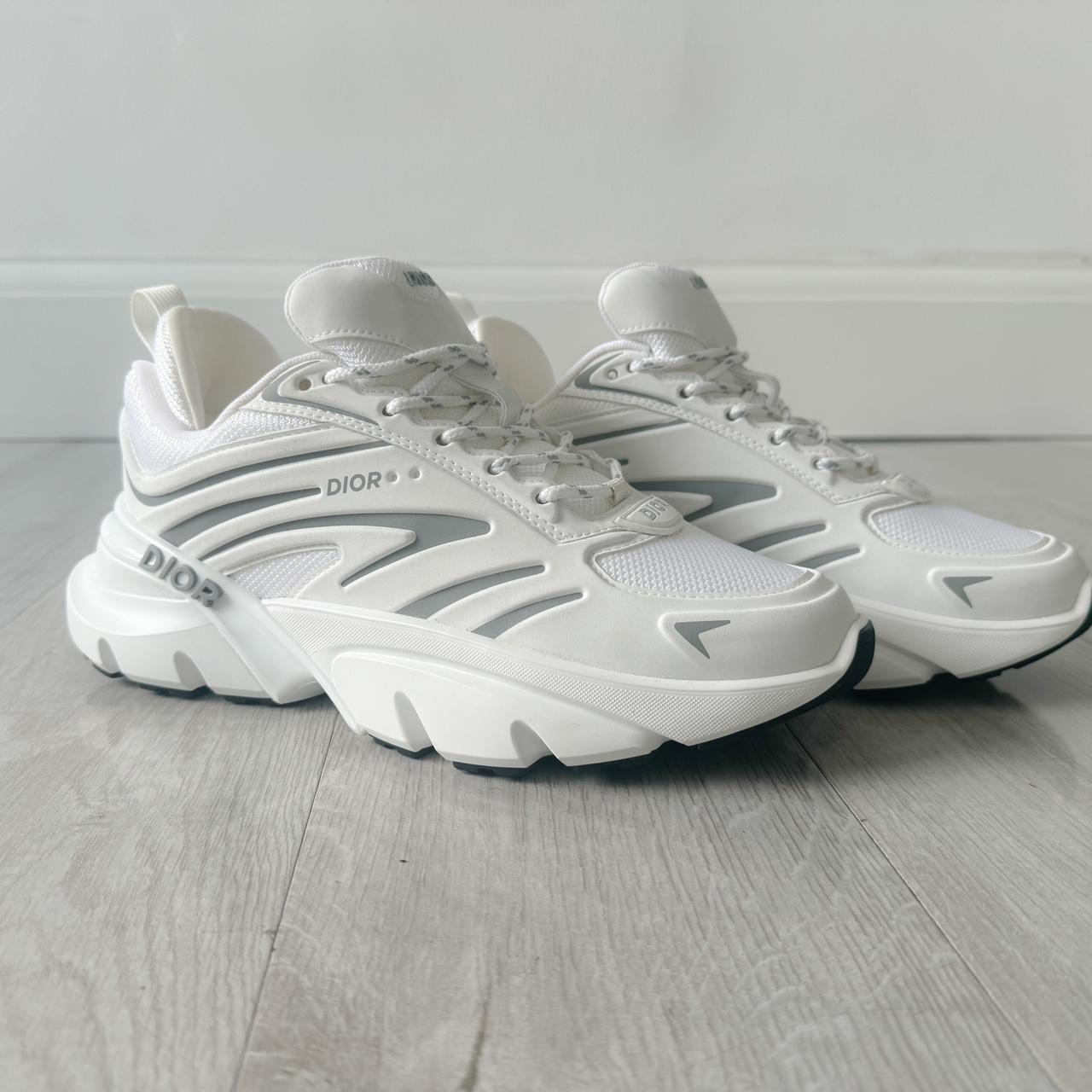 Dior B32 'White'