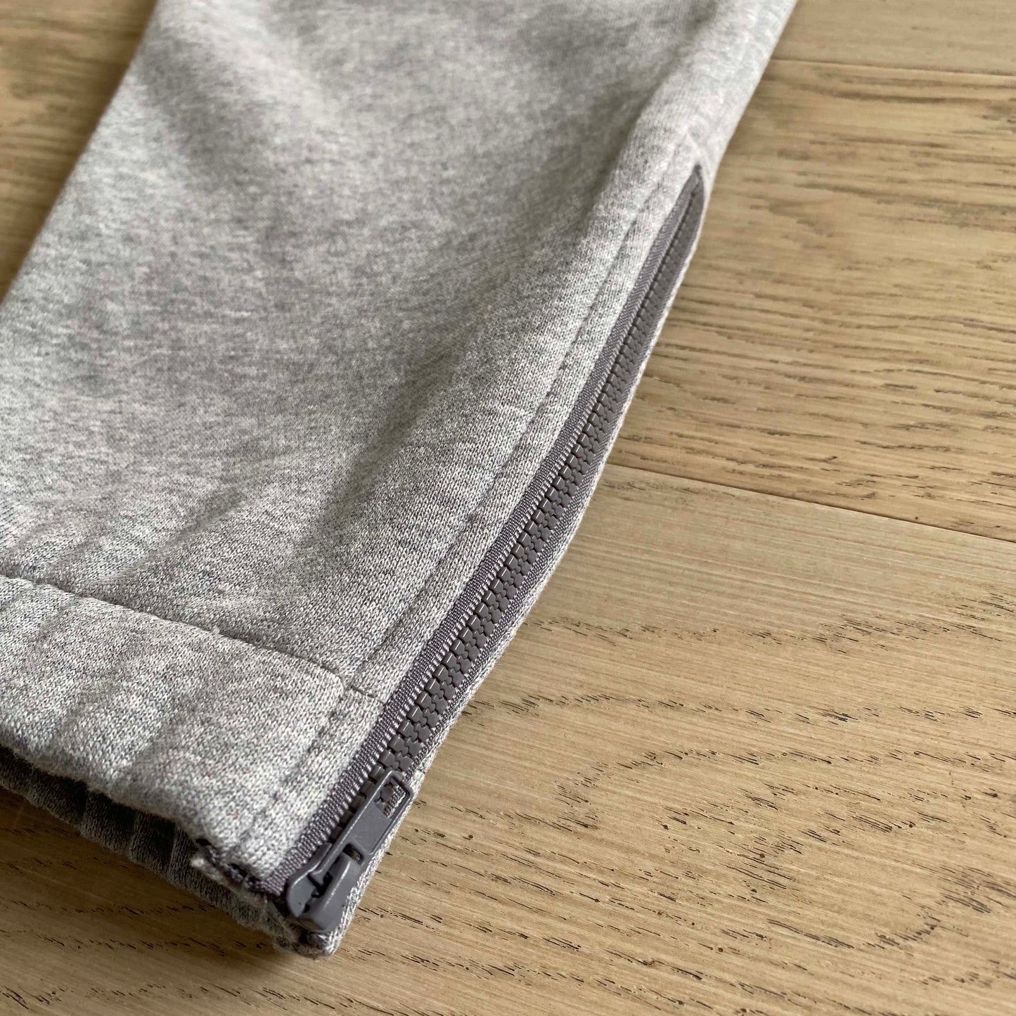 Trapstar Shooters Hoodie Tracksuit Grey/Red