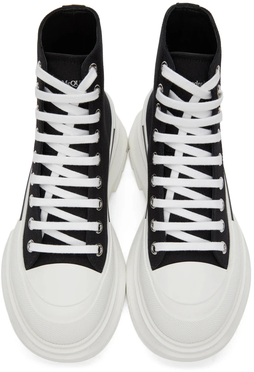 Alexander McQueen Wmns Tread Slick Boot 'Black White'