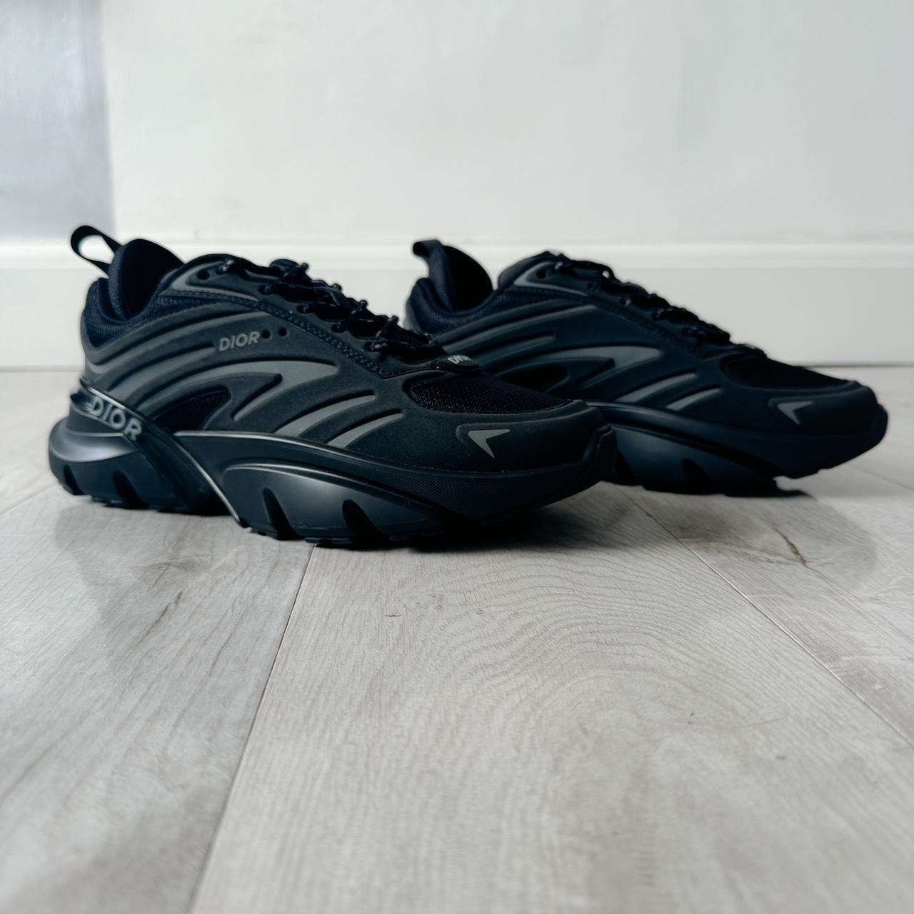 Dior B32 'Black'