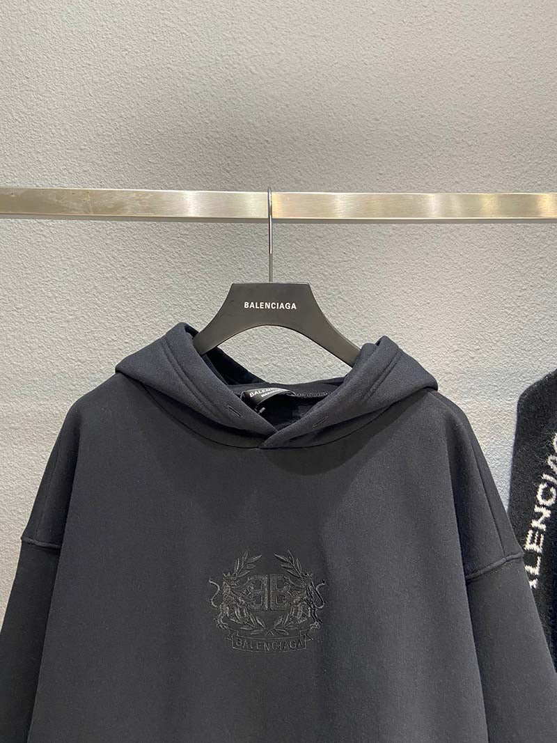Balenciaga logo-embroidered Hoodie