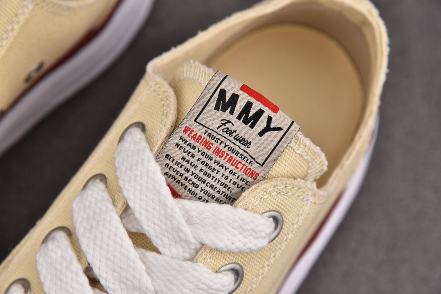 Maison Mihara Yasuhiro Peterson Low Canvas Natural