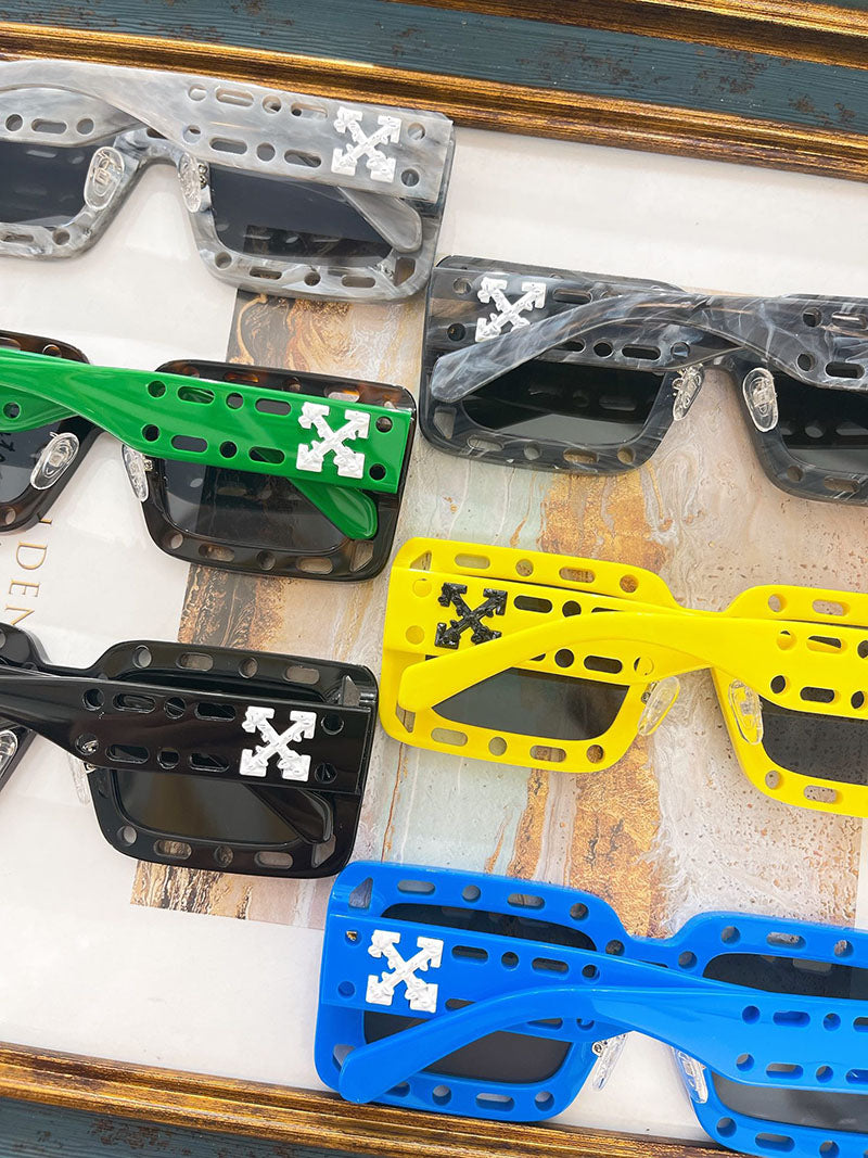 OFF-WHITE Atlantic Cut-Out Detail Square Frame Sunglasses
