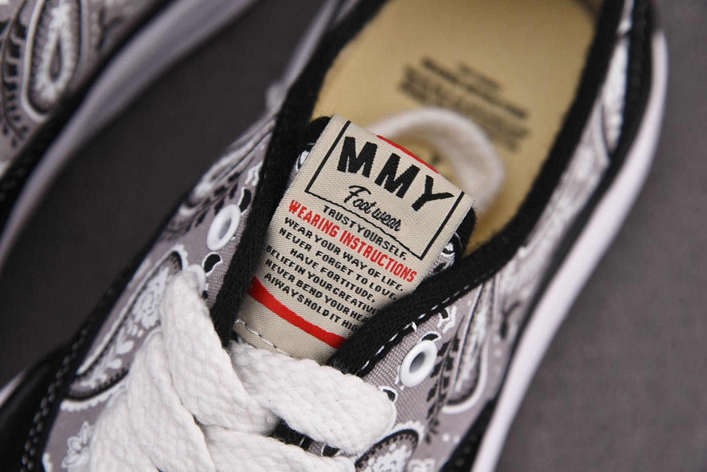 Maison Mihara Yasuiro Baker OG Sole Bandana Black/Grey