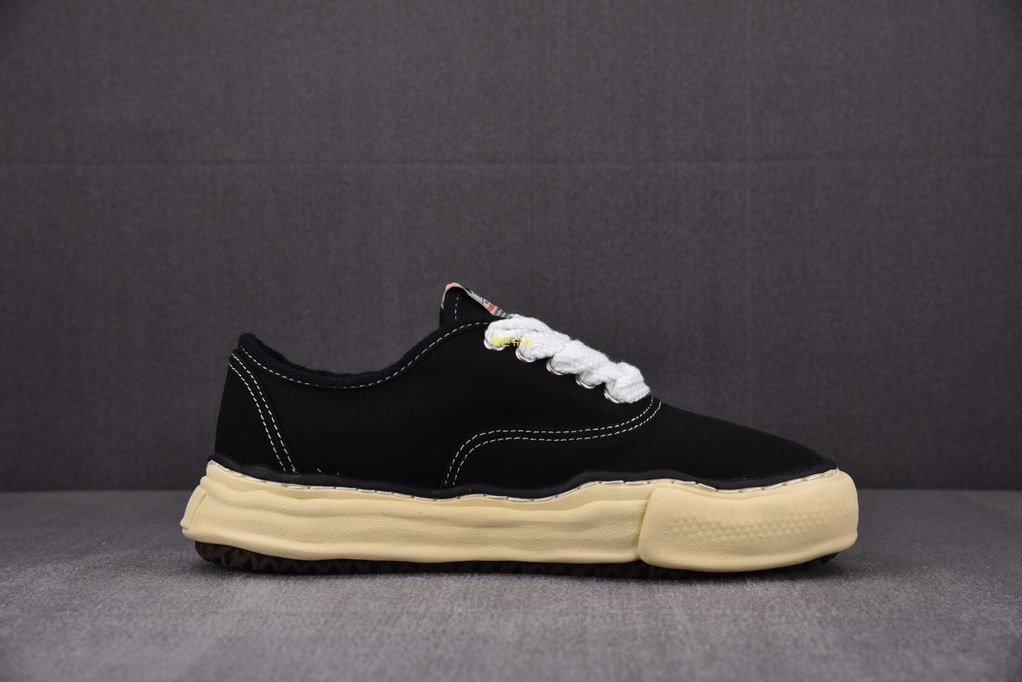 Maison Mihara Yasuiro Baker Low Top - BLACK