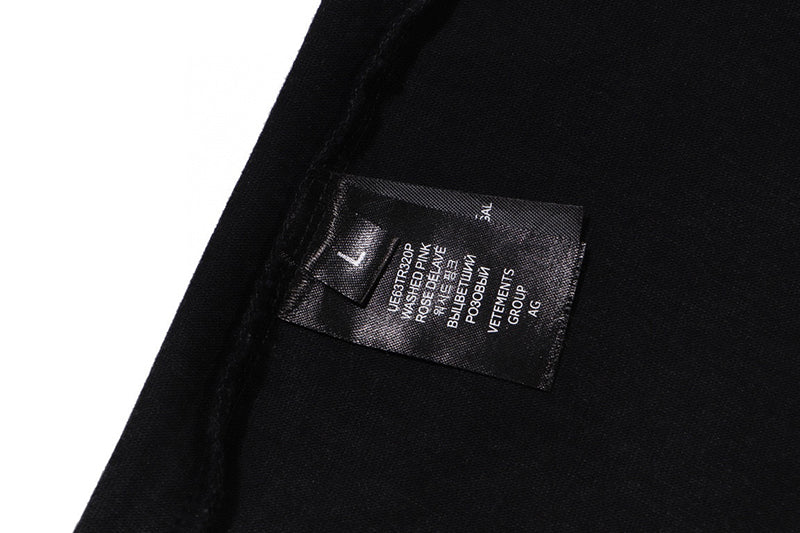 VETEMENTS XES T-shirt | Black