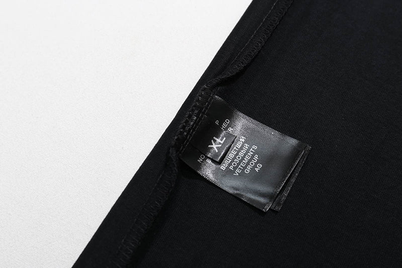 VETEMENTS VET T-shirt | Black
