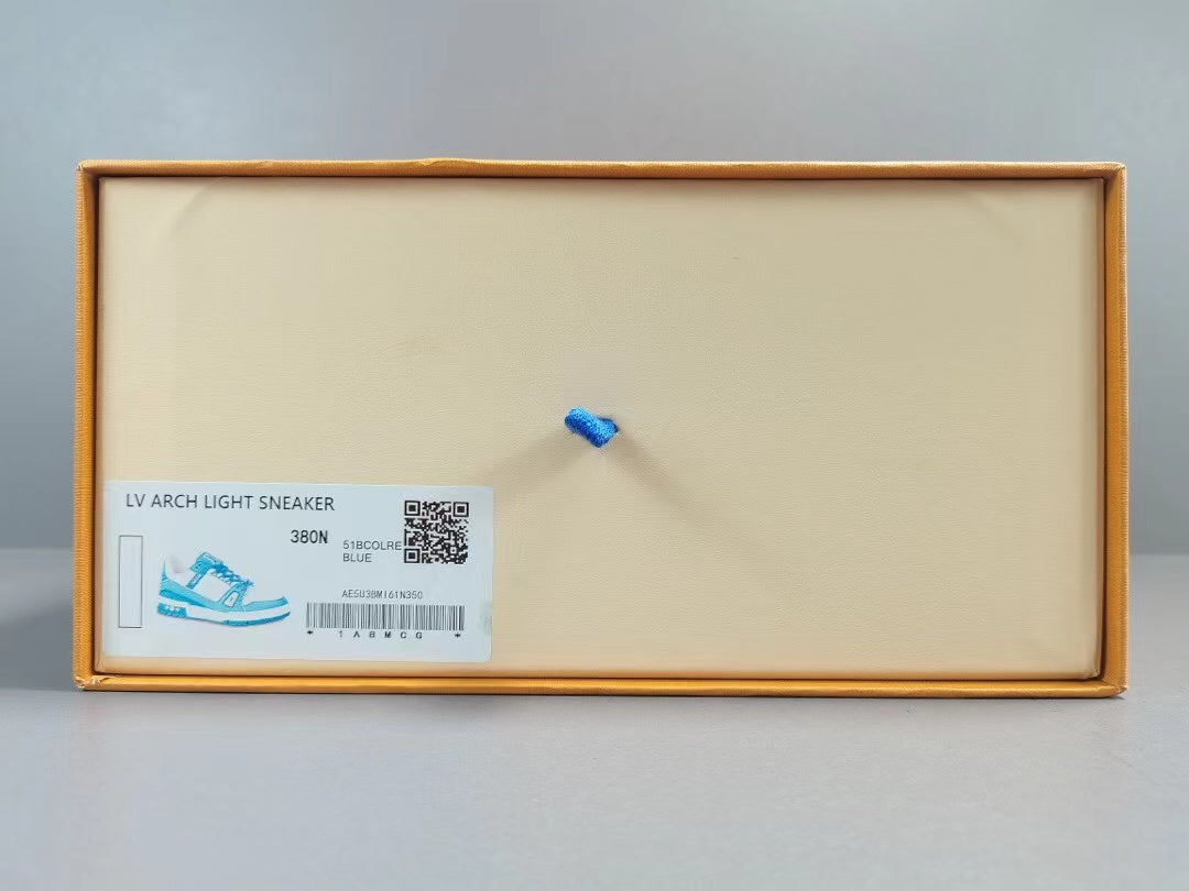 Louis Vuitton Trainer Low White Sky Blue