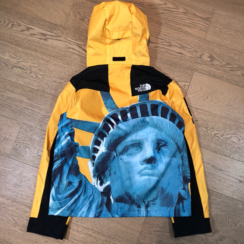 Supreme The North Face Statue of Liberty Mountain Jacket Black