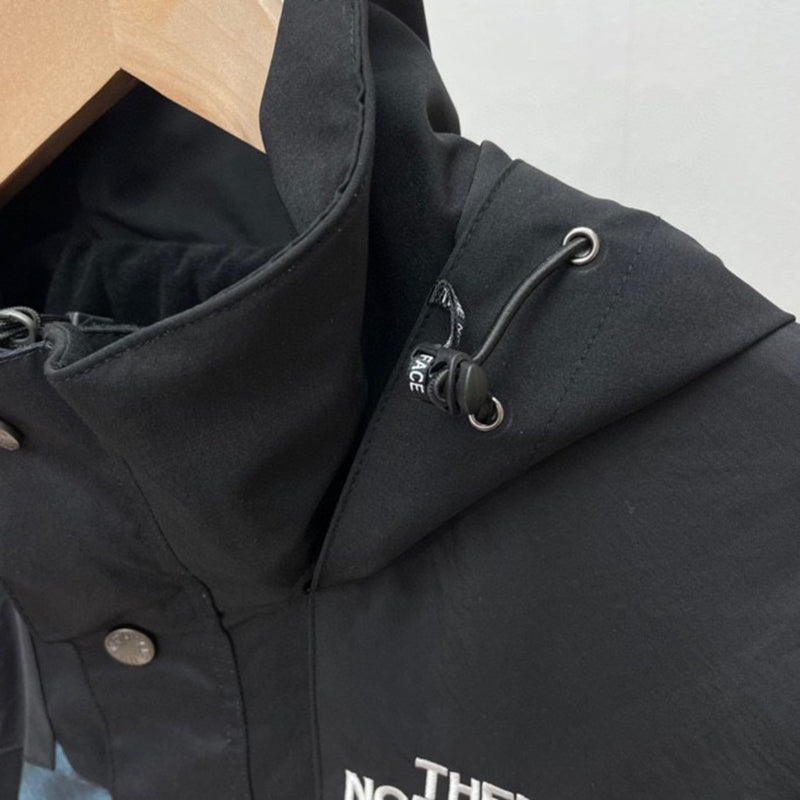 Supreme The North Face Statue of Liberty Mountain Jacket Red