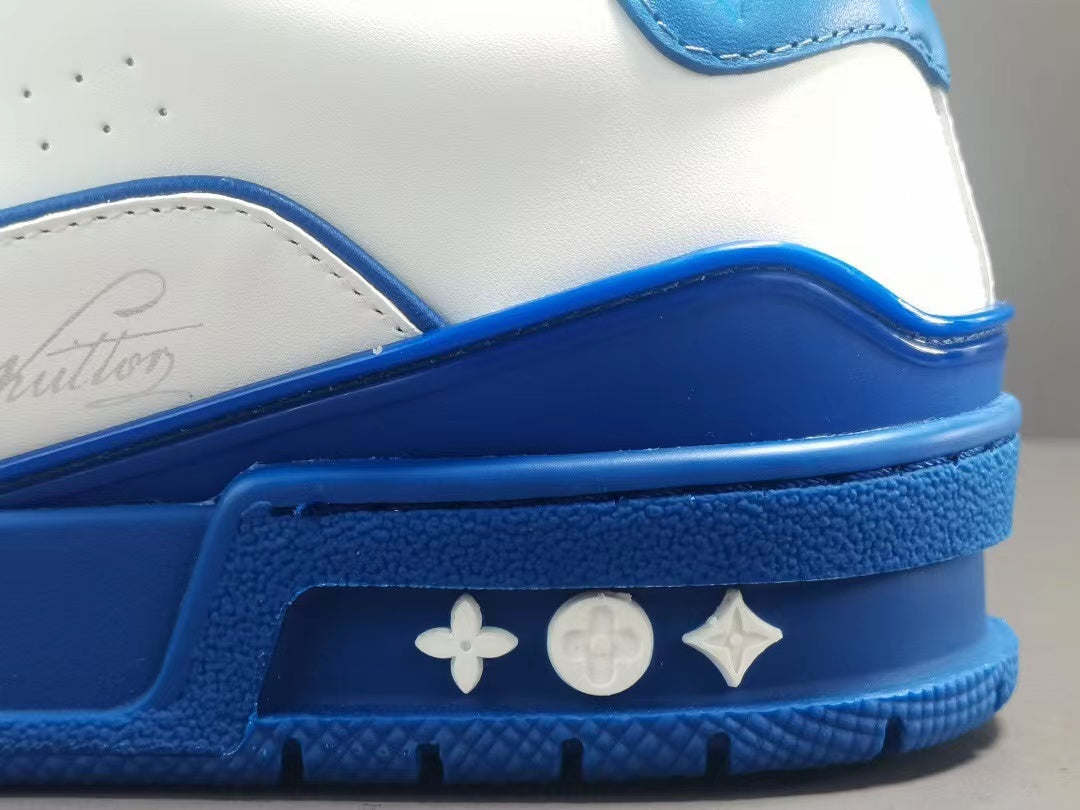 Louis Vuitton Trainer White Blue Signature