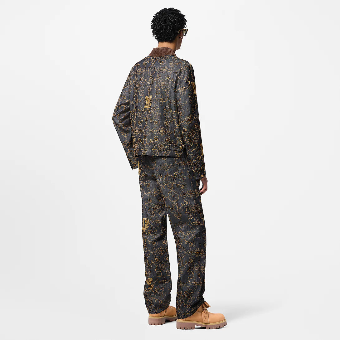 Louis Vuitton LV
Workwear style denim jacket with embroidery