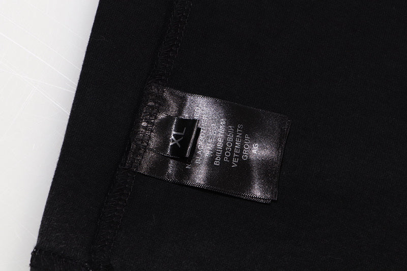 VETEMENTS Royal T-shirt | Black
