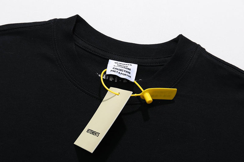 VETEMENTS Oval logo T-shirt | Black