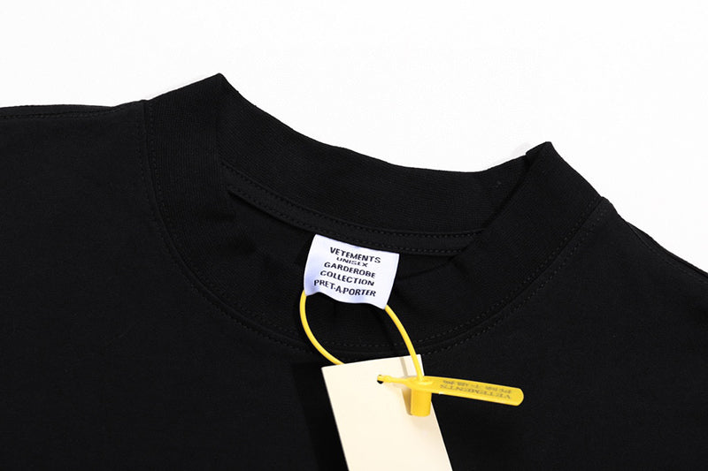 VETEMENTS Logo xxx T-shirt | Black