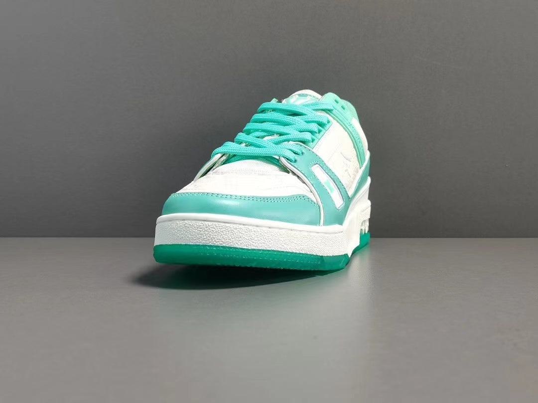 LV Trainer Green White