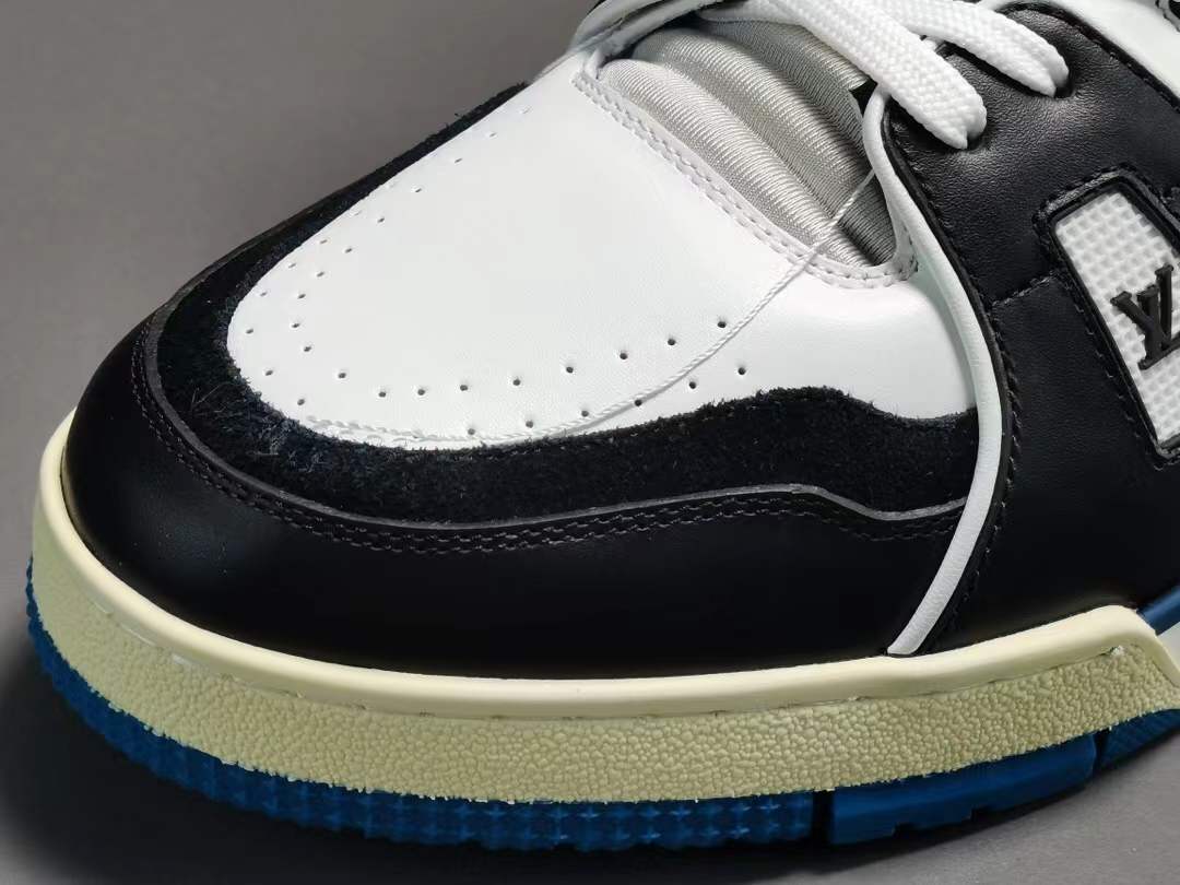 LV Trainer White Blue SS21