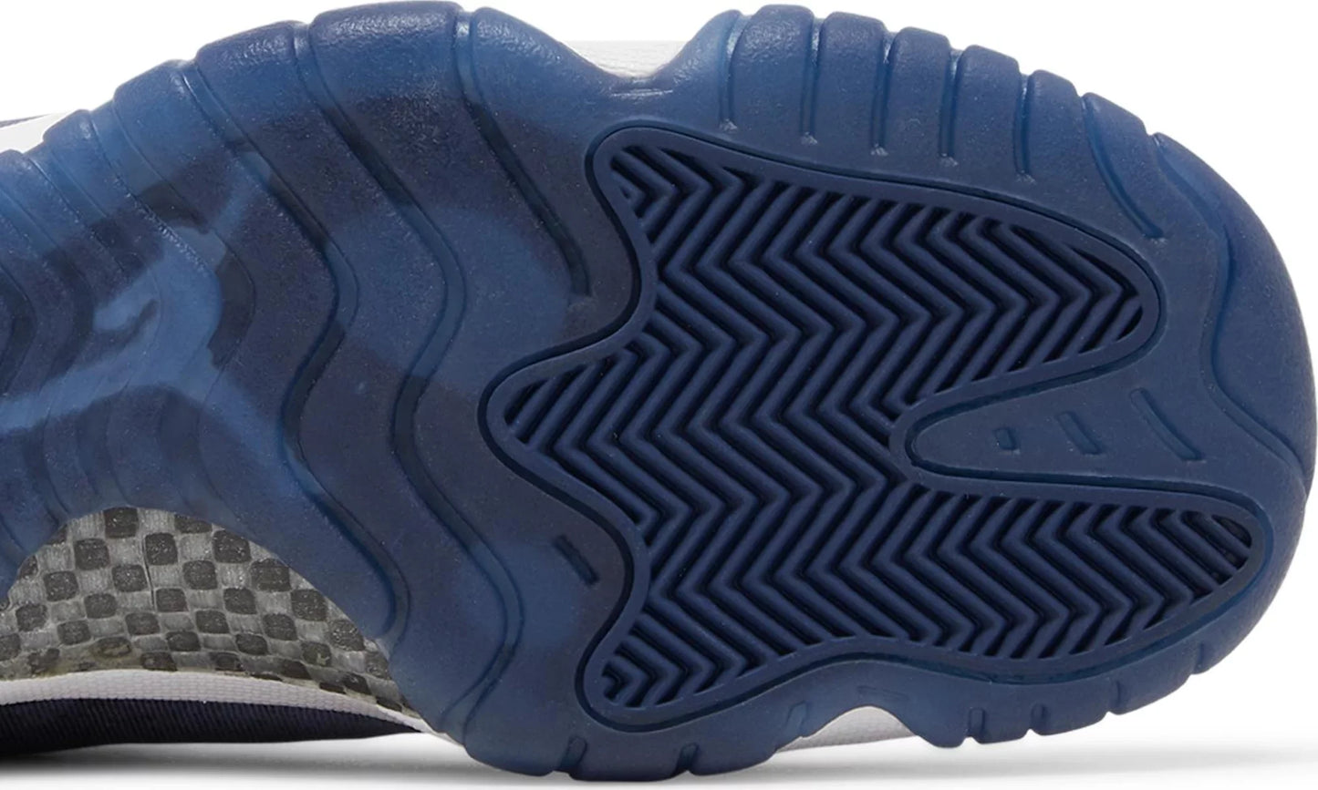 Air Jordan 11 Retro 'Midnight Navy Velvet'