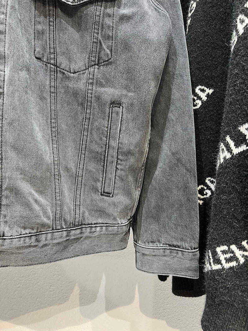 BALENCIAGA SPRAY PAINT LOGO DENIM JACKET Pink