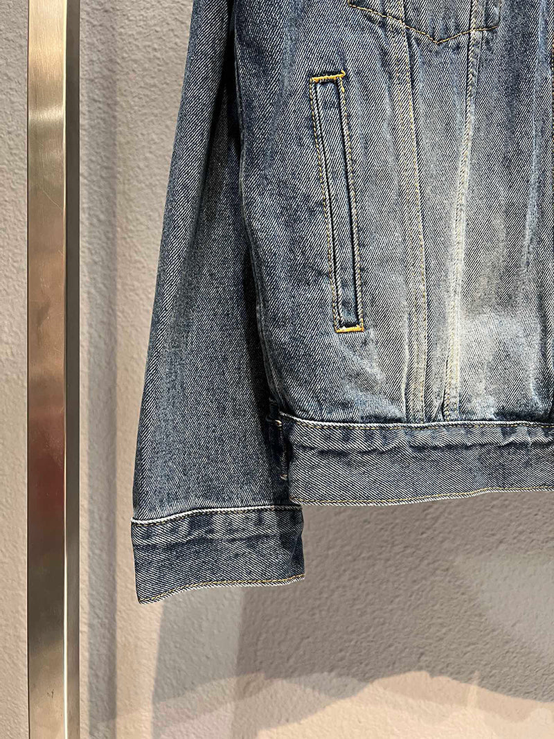 BALENCIAGA SPRAY PAINT LOGO DENIM JACKET Pink