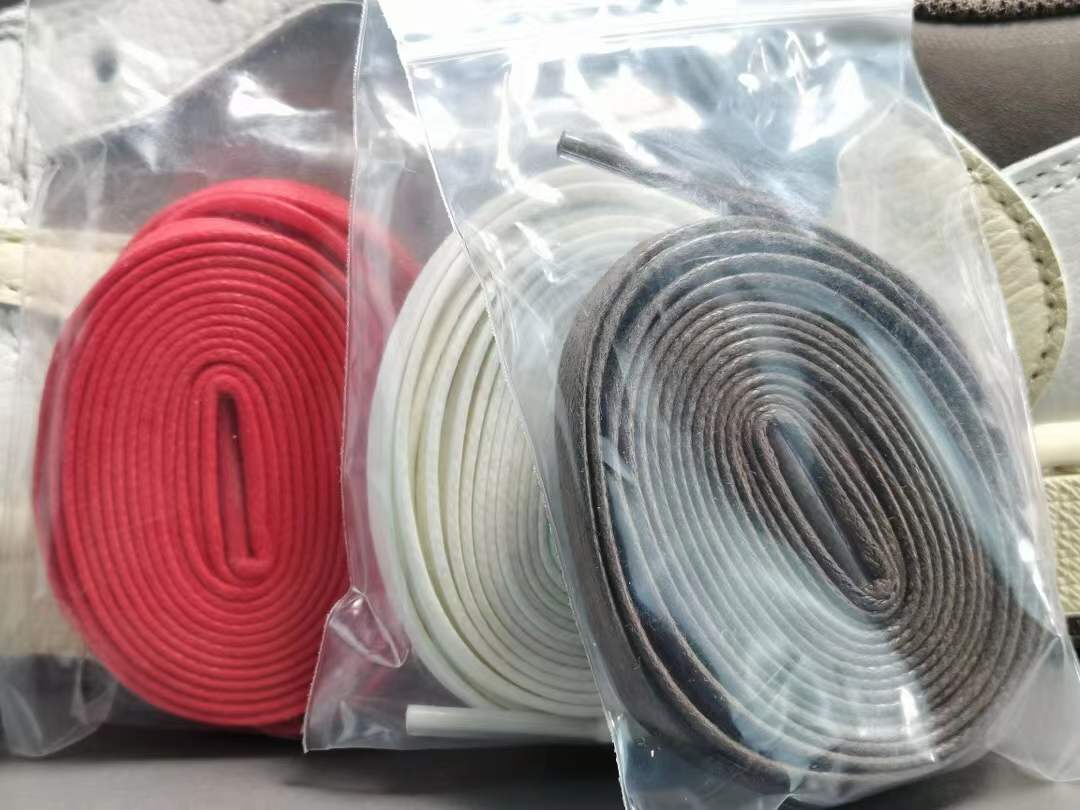 Travis Scott x Air Jordan 1 Low OG 'Reverse Mocha'