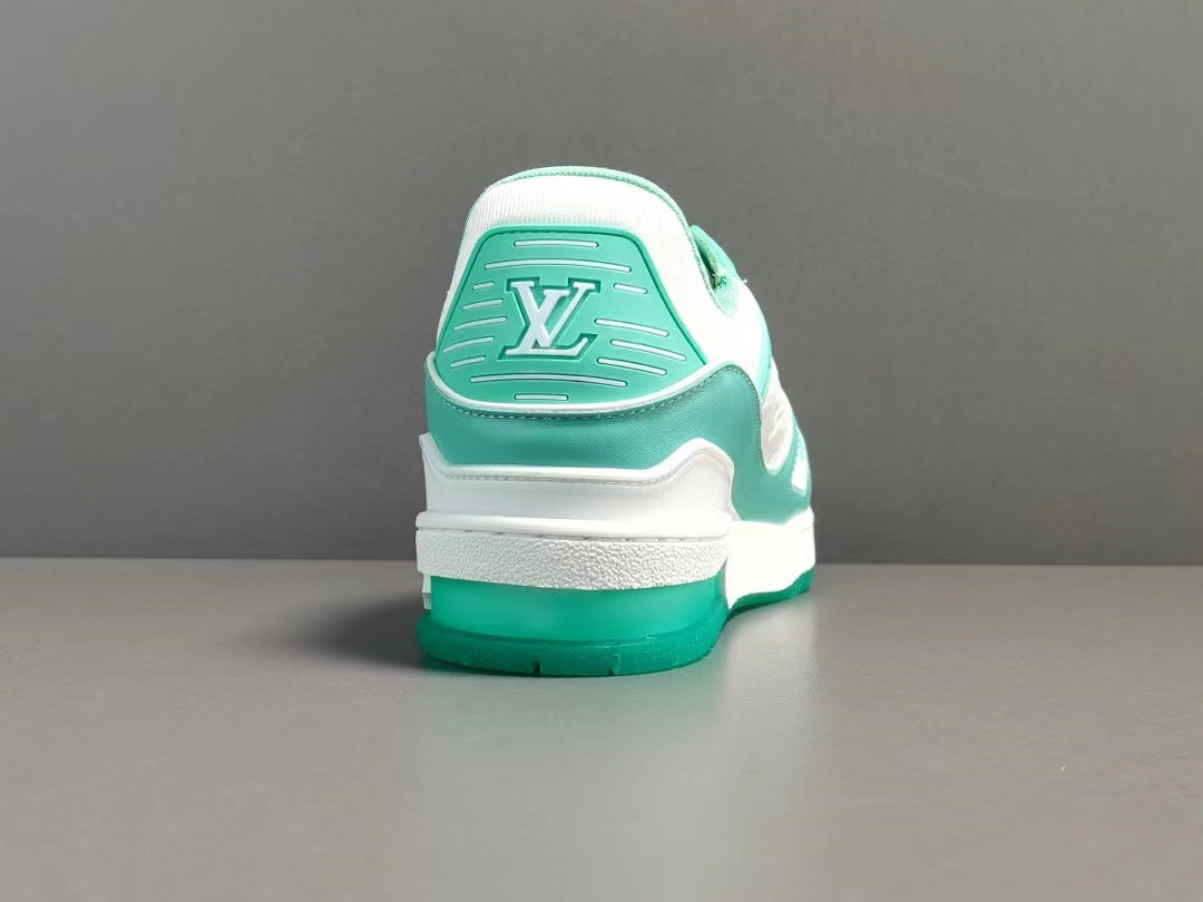 LV Trainer Green White