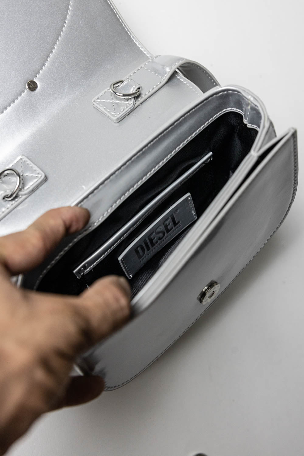 Diesel 1DR Iconic Bag D Logo Plaque Silver