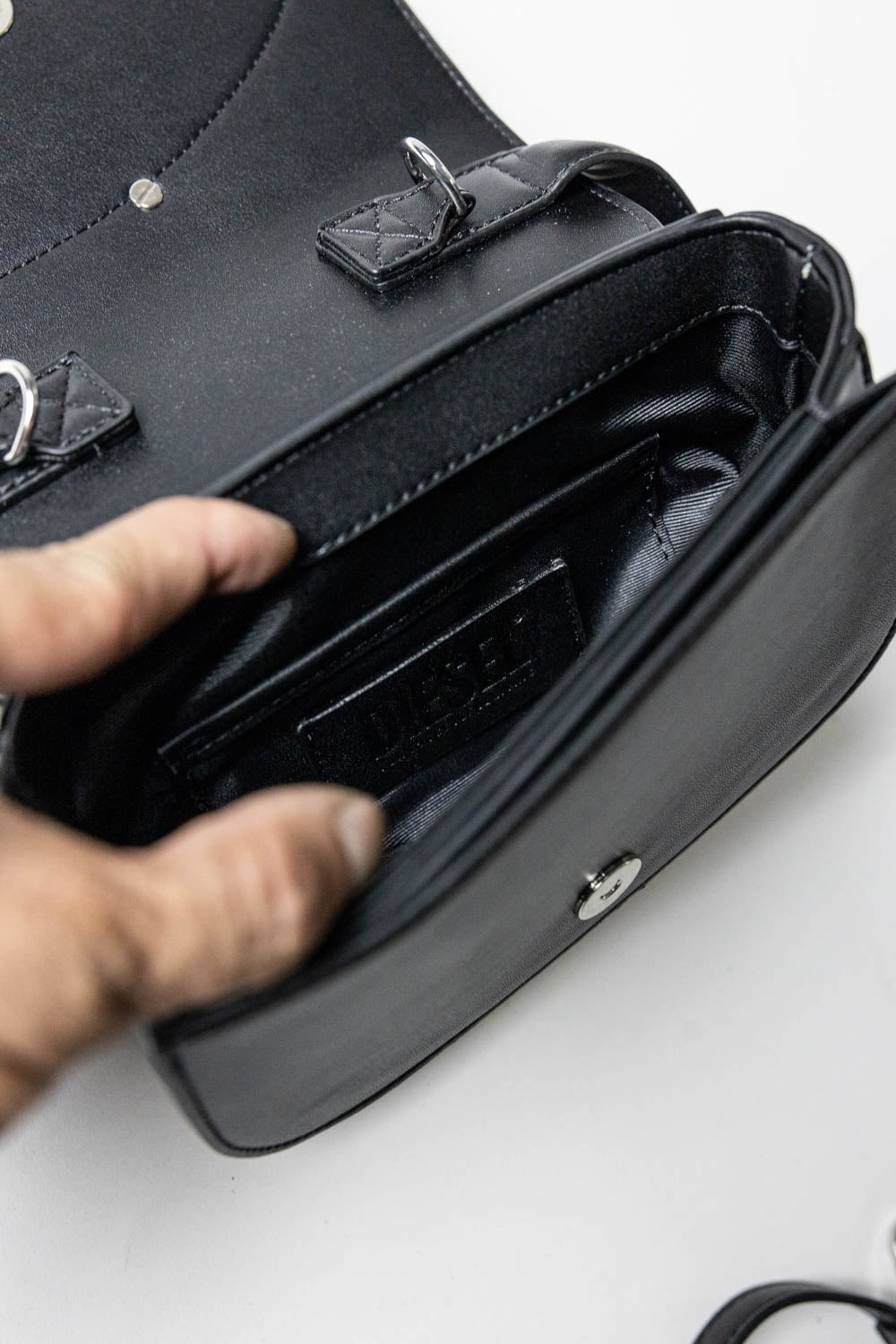 Diesel 1DR Iconic Bag D Logo Plaque Black