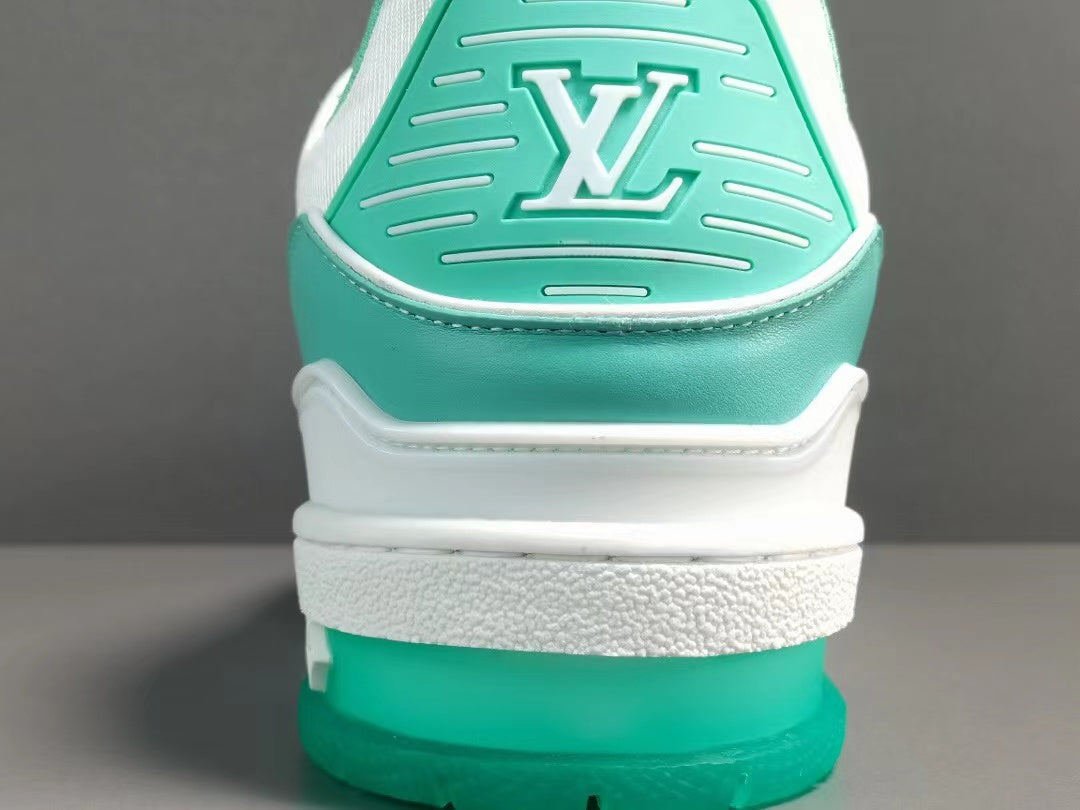 LV Trainer Green White