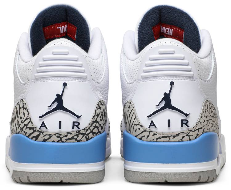 Air Jordan 3 Retro 'UNC'